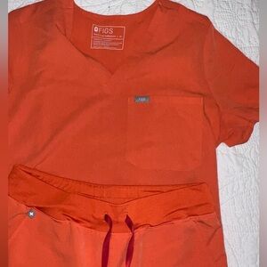 FIGS *RARE* Scrub Set (Sunset Orange)